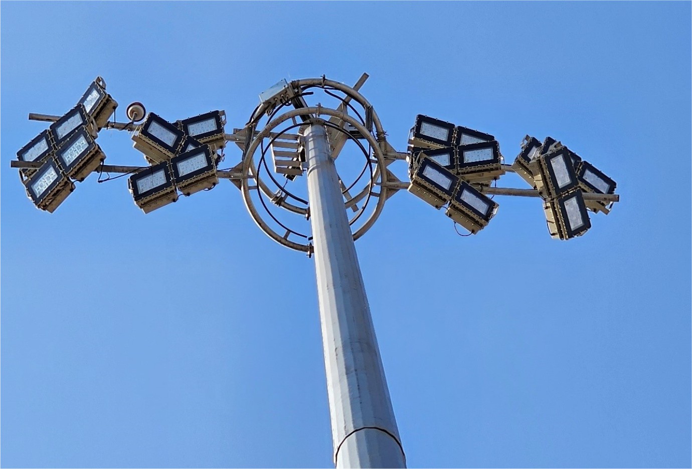Outdoor & Area Lighting